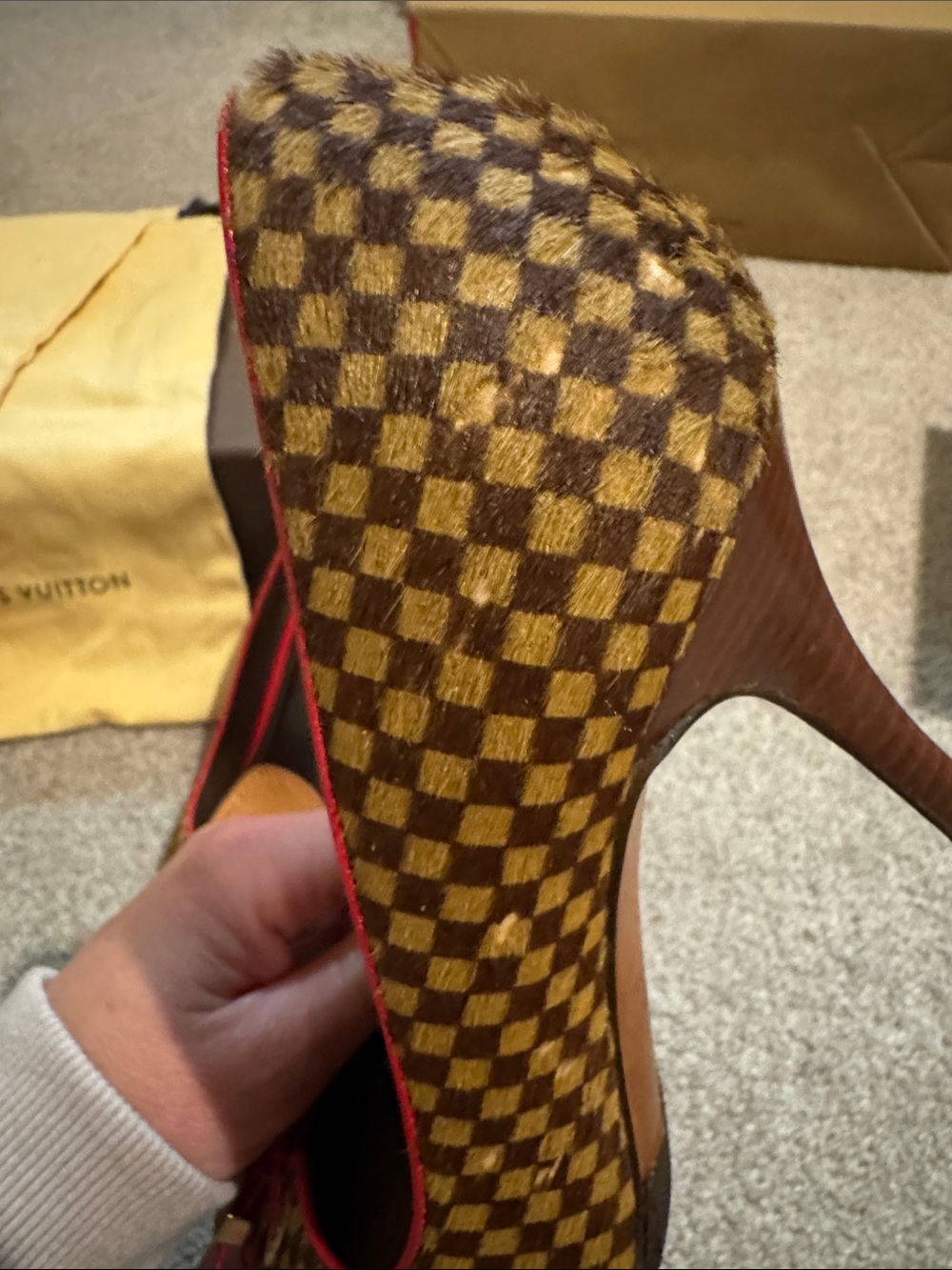 Louis Vuitton Red & Brown Damier Pointed Toe Bow Pumps size 35 - Picture 8 of 16